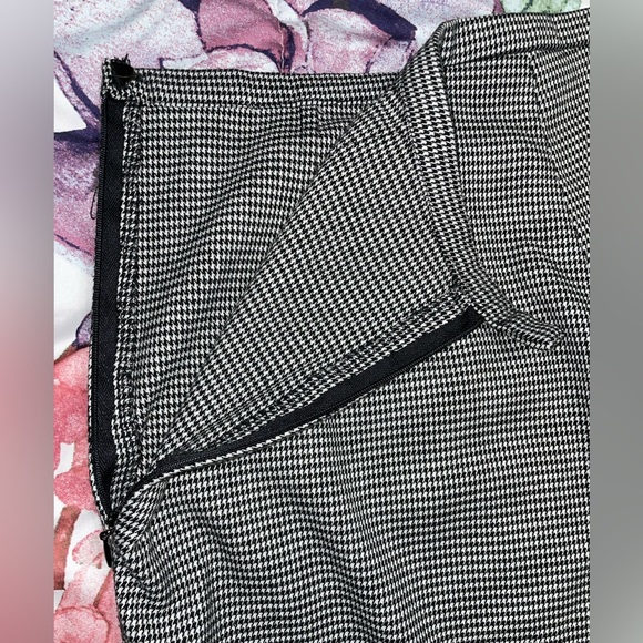 Womens Slacks - Picture 3 of 3